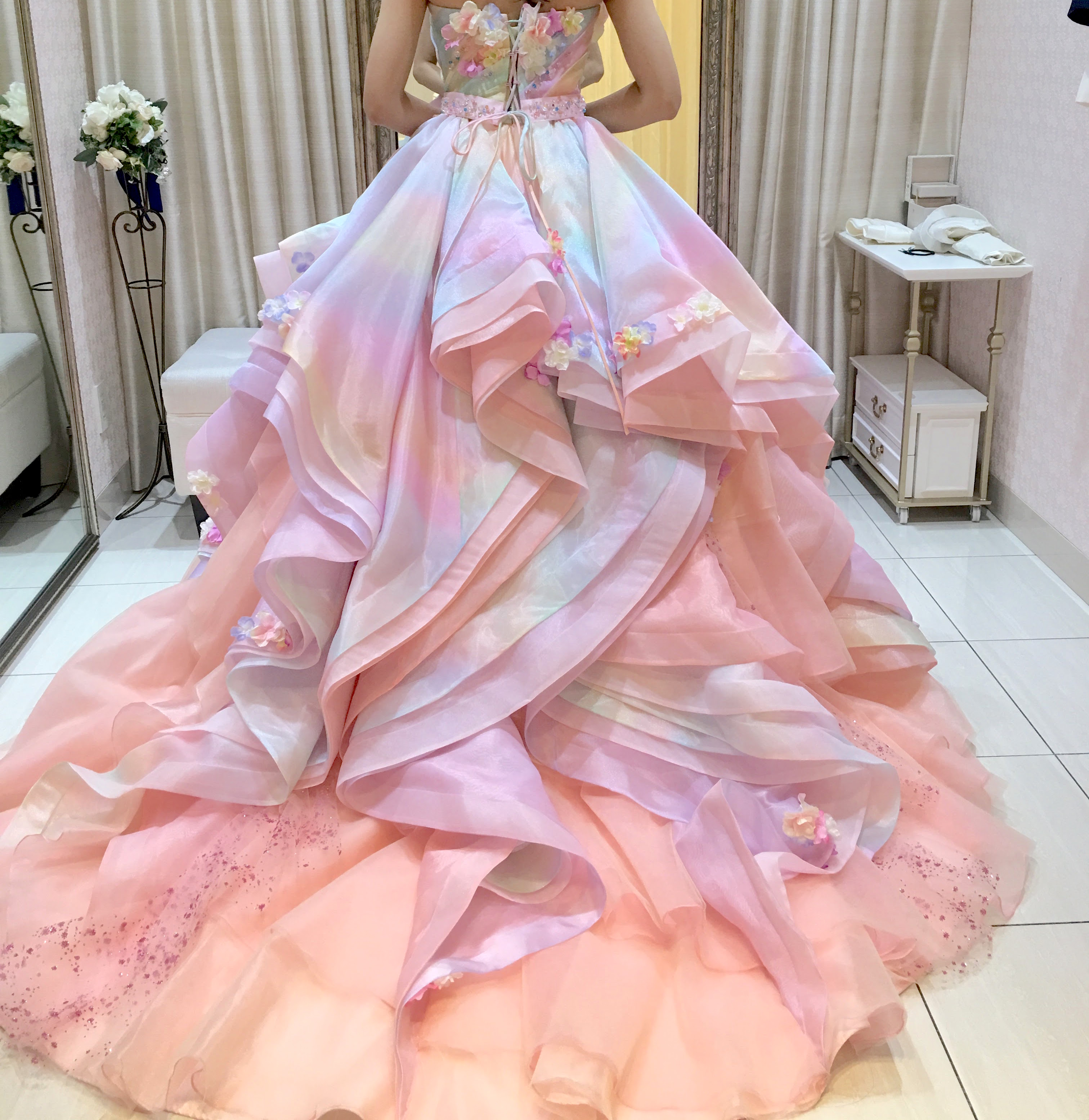 タカミブライダルのカラードレス、ピンクリーディエ