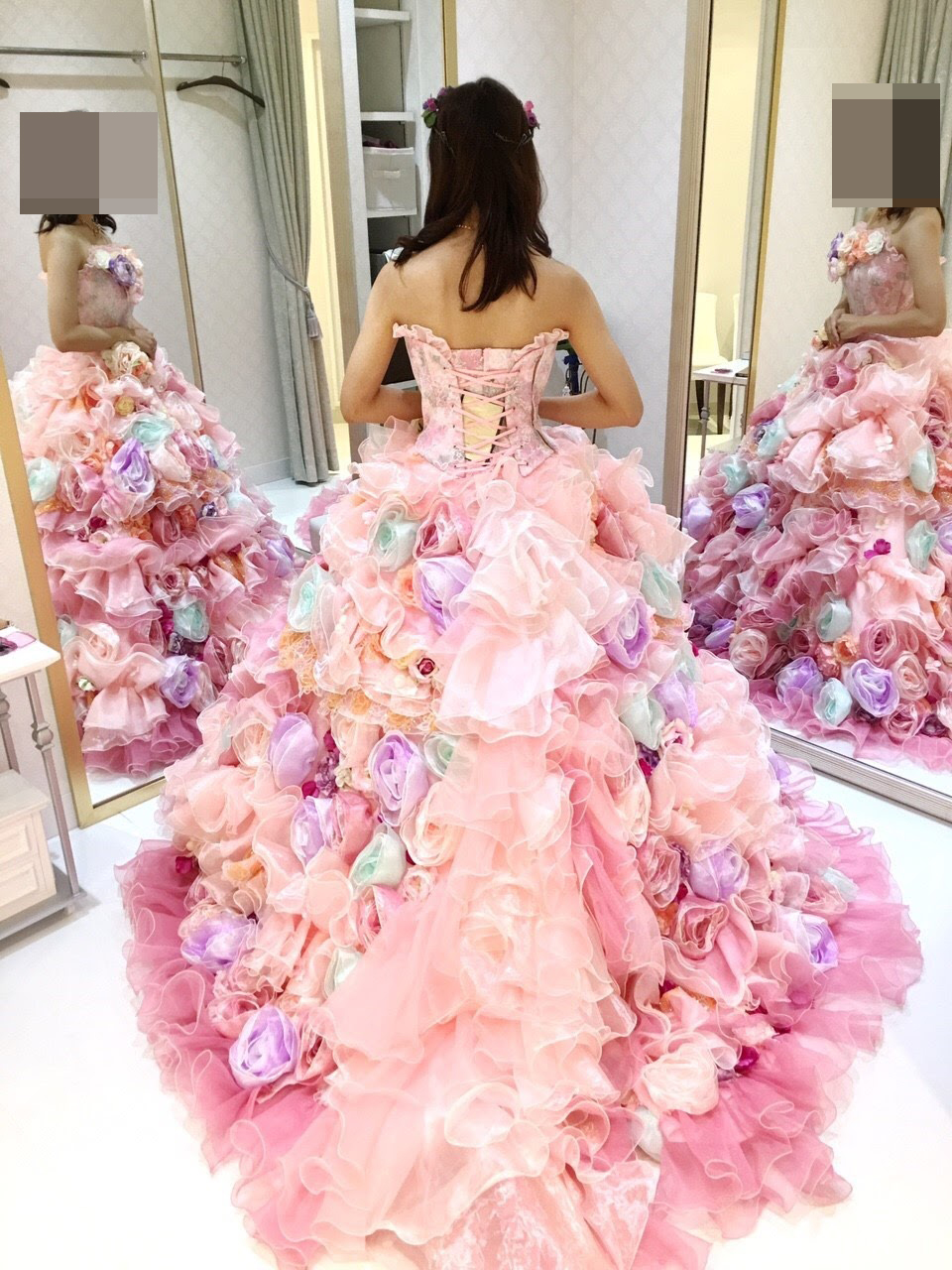 タカミブライダルのカラードレス ピンクアニー
