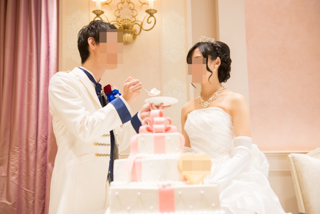 アニヴェルセルみなとみらい横浜 結婚式レポブログ ヴィラスウィート披露宴 ビッグスプーンでファーストバイト