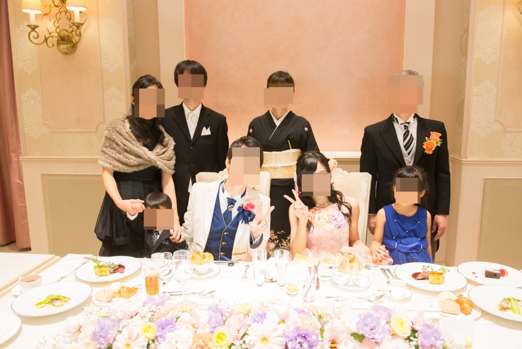 アニヴェルセルみなとみらい横浜 結婚式レポブログ ヴィラスウィートでの披露宴 後半の歓談＆高砂写真（女優ライトあり）