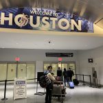 フロリダ旅行記 4 オーランド空港に到着 ヒューストン空港からユナイテッド航空でフライト 1日目 2歳0歳子連れwdw Dcl ひよこ夫婦